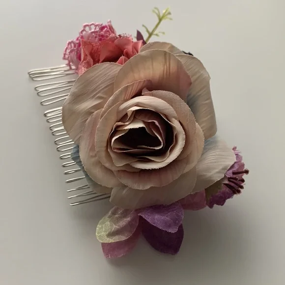 New fashion head comb. Artificial flower hair accessories. - Picture 6 of 6